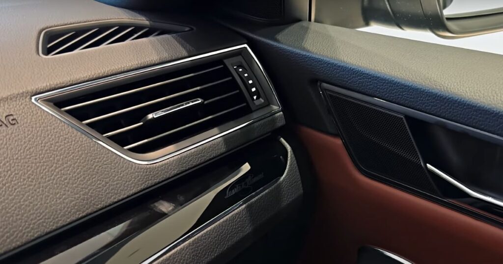 Skoda Octavia Facelift 2024 Interior